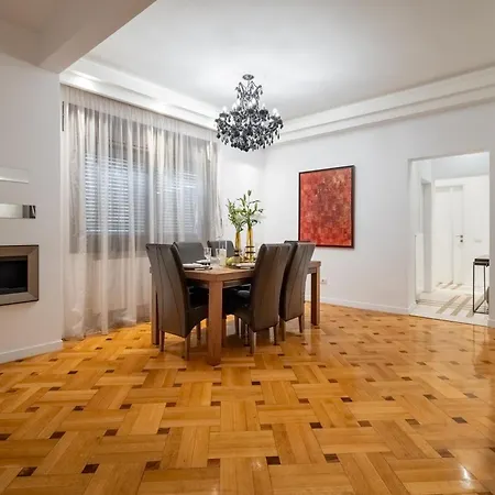 Retro Chic بوخارست