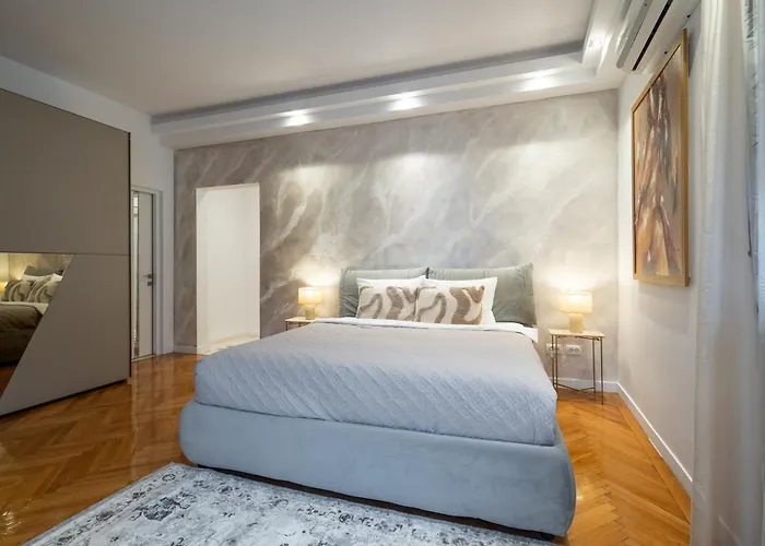 Retro Chic Apartment Bucharest