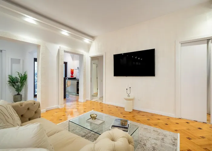 Apartment Retro Chic Bucharest