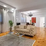 Retro Chic 부쿠레슈티